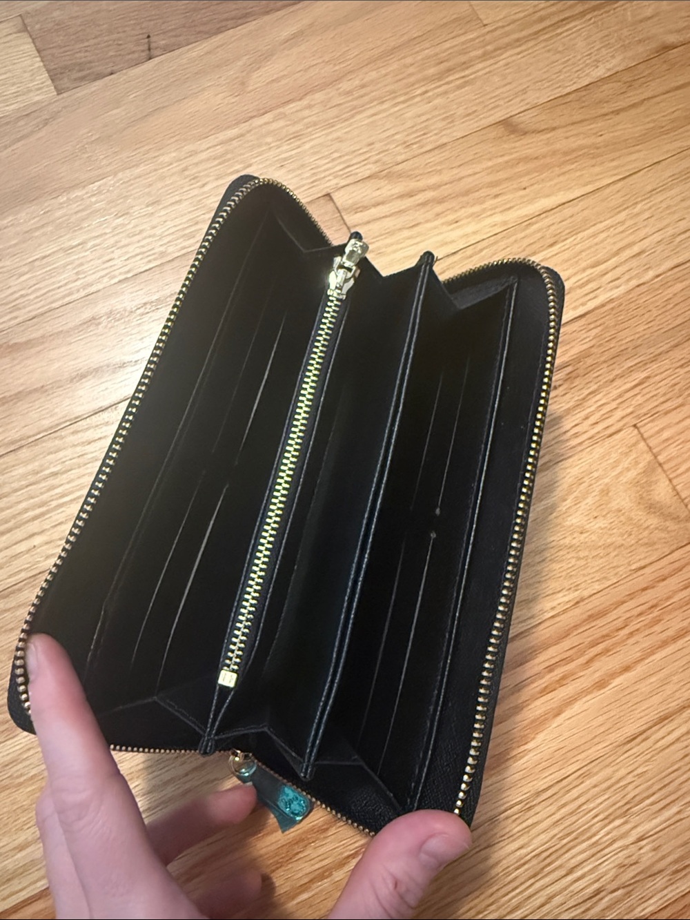 Wallet - Picture 4 of 4